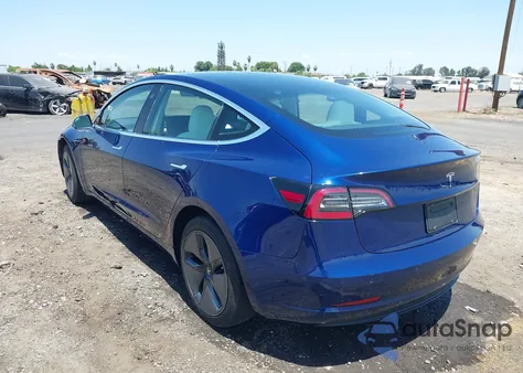2019 Tesla Model 3 Long Range/Mid Range/Standard Range/Standard Range Plus z USA, uszkodzony, nr VIN 5YJ3E1EA6KF324452